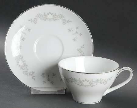 Westview Flat Cup & Saucer Set