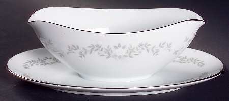 Westview Gravy Boat with Attached Underplate