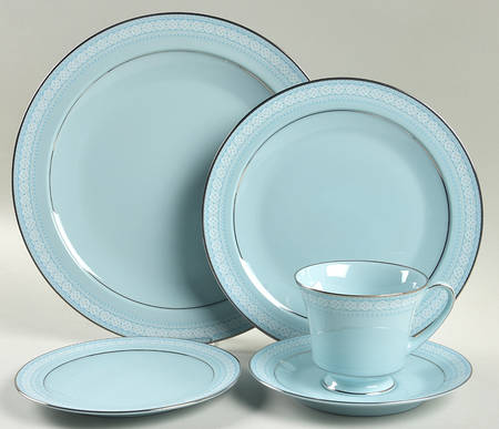 Wedding Veil 5 Piece Place Setting