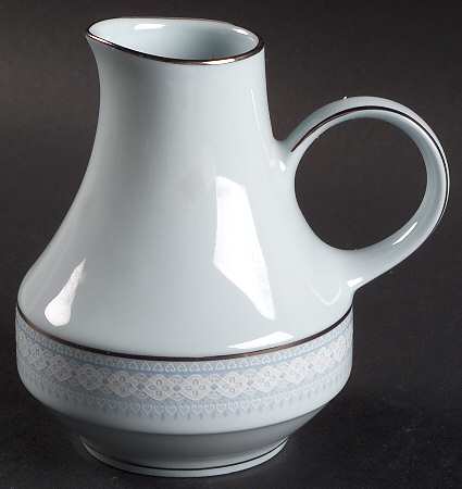 Wedding Veil Creamer