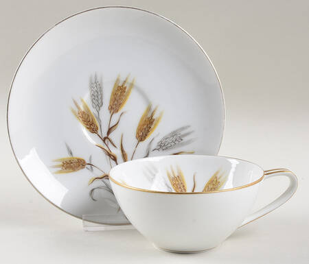 Flat Cup & Saucer Set