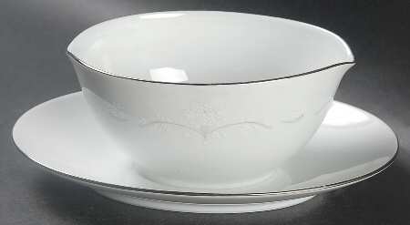 Whitebrook Gravy Boat with Attached Underplate