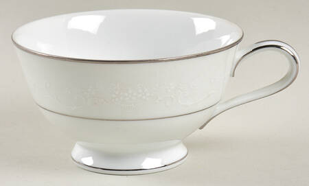 Whitehall Footed Cup