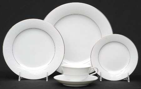Whitehall 5 Piece Place Setting