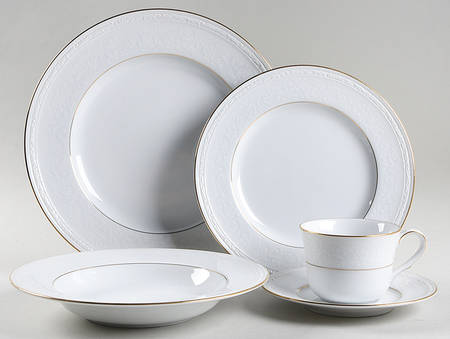 Whitecliff 5 Piece Place Setting by Noritake
