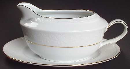 Whitecliff Gravy Boat & Underplate (Relish/Butter) by Noritake
