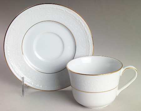 Whitecliff Flat Cup & Saucer Set by Noritake