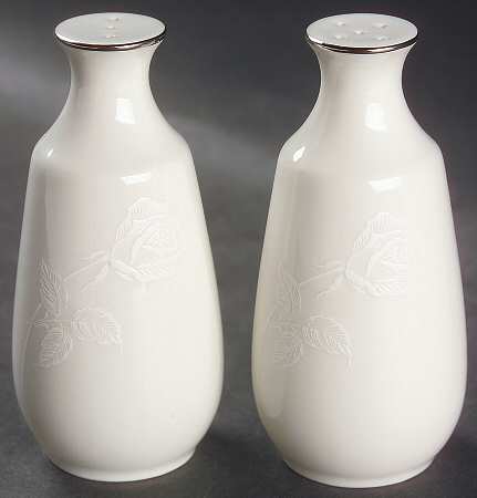 White Knight Salt & Pepper Set