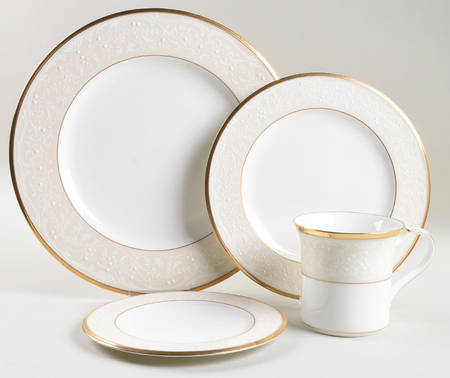 White Palace 4 Piece Place Setting by Noritake