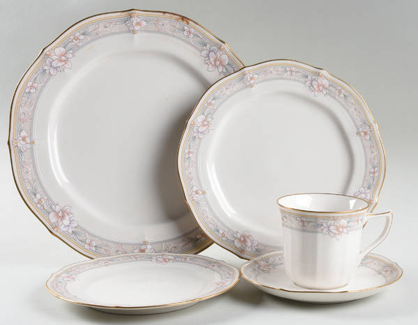 Windsor Garden 5 Piece Place Setting