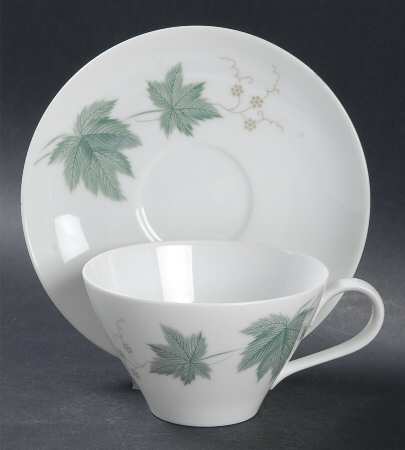 Wild Ivy Flat Cup & Saucer Set