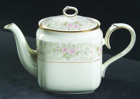 Willowbrook Teapot & Lid