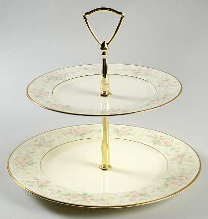 Willowbrook 2 Tiered Serving Tray (Dinner & Salad Plate)