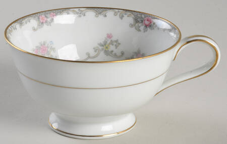 Windsor Footed Cup