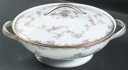 Windsor Round Covered Vegetable