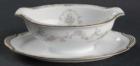 Windsor Gravy Boat with Attached Underplate