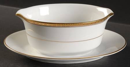 Windsor Gravy Boat with Attached Underplate