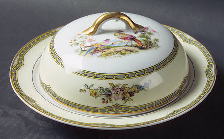 Windsor Round Covered Butter