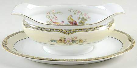 Windsor Gravy Boat with Attached Underplate