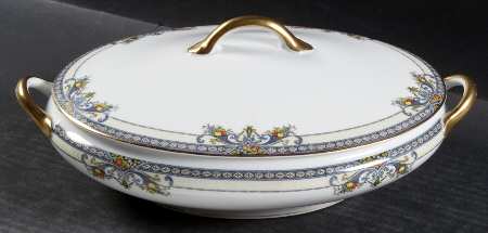 Winona Oval Covered Vegetable