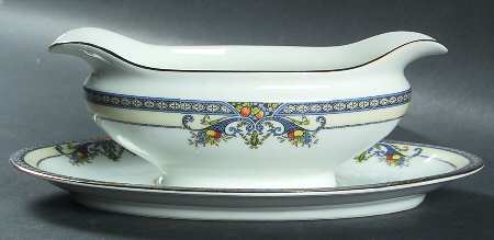 Winona Gravy Boat with Attached Underplate