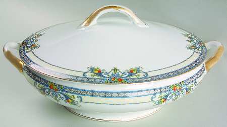 Winona Round Covered Vegetable