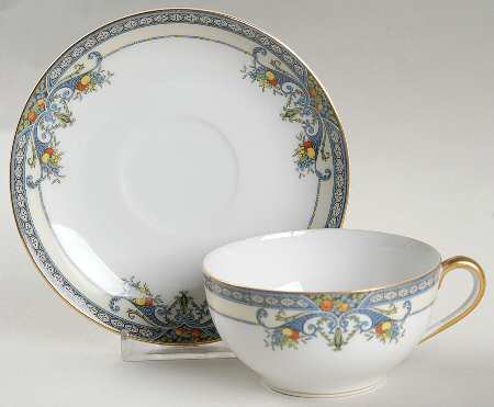 Winona Flat Cup & Saucer Set
