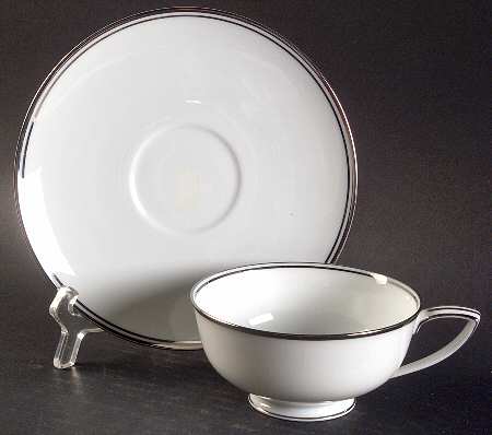 Winston Footed Cup & Saucer Set