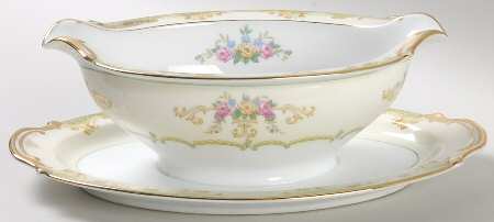 Winton Gravy Boat with Attached Underplate