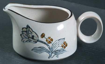 Winterrose Gravy Boat