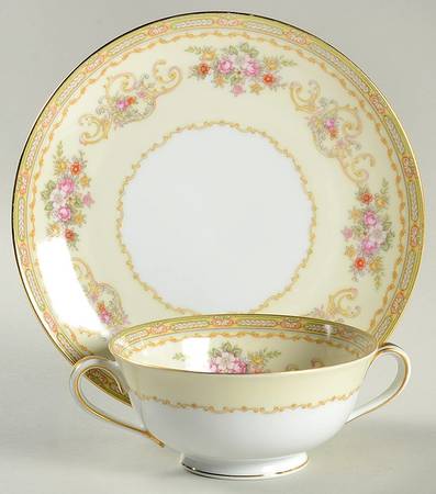 Winthrop Footed Cream Soup Bowl & Saucer Set