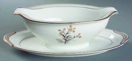 Winton Gravy Boat with Attached Underplate