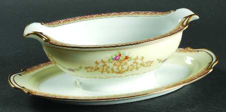 Wisteria Gravy Boat with Attached Underplate