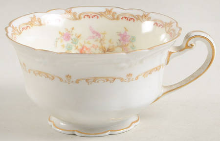 Woodbine Footed Cup