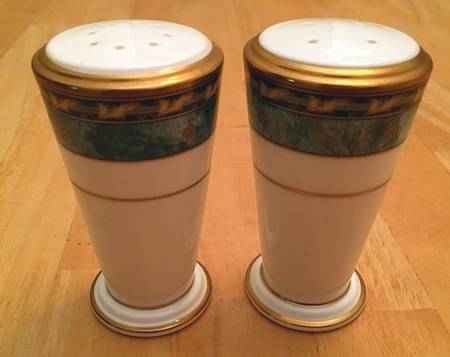 Woodlawn Salt & Pepper Set