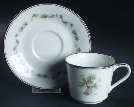 Woodley Flat Cup & Saucer Set