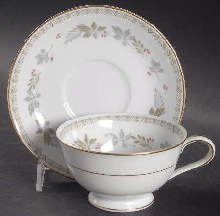 Woodmont Footed Cup & Saucer Set