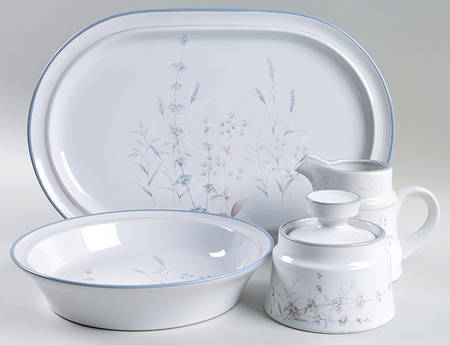 Woodstock 5 Piece Hostess Set