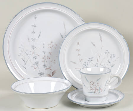 Woodstock 40 Piece Estate Set