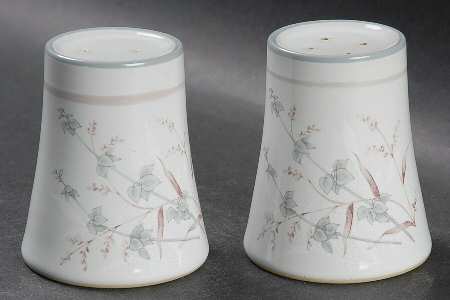 Woodstock Salt & Pepper Set