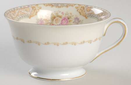 Wrocklage Footed Cup
