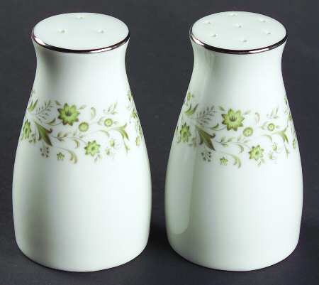 Wynwood Salt & Pepper Set