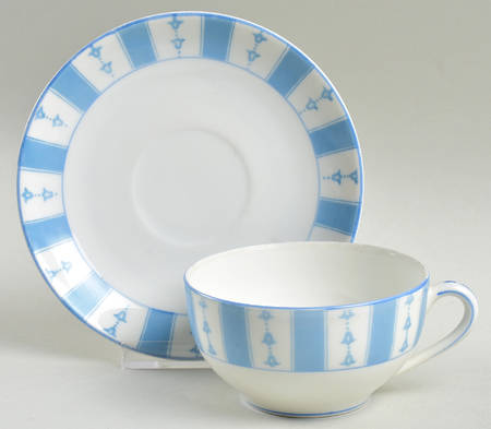The Yale Flat Cup & Saucer Set