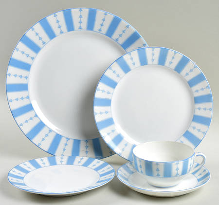 The Yale 5 Piece Place Setting