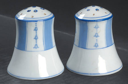 The Yale Salt & Pepper Set