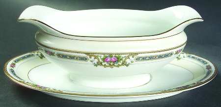Ybry Gravy Boat with Attached Underplate