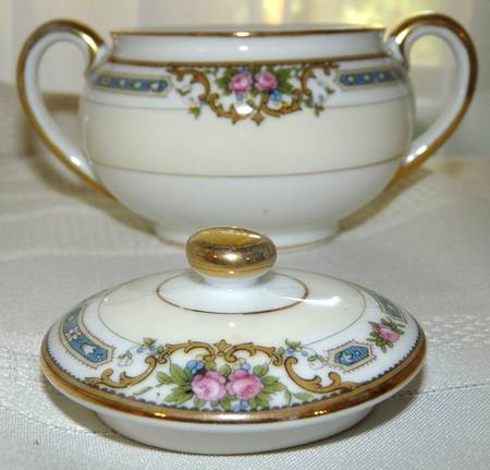 Ybry Sugar Bowl & Lid