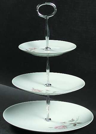 Young Love 13 7/8"-14 1/4" 3-Tiered Serving Tray(DP,SP,BB) HC
