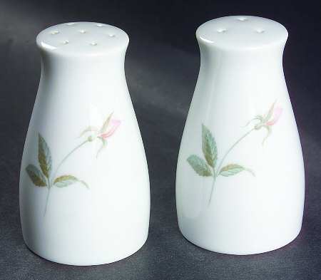 Young Love Salt & Pepper Set