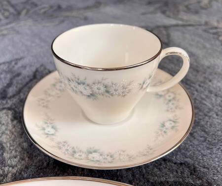 Yorkdale Flat Cup & Saucer Set